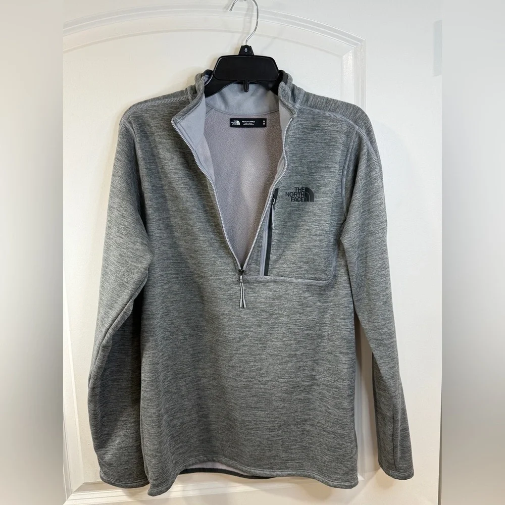 The North Face 1/4 Zip Fleece Pullover Mens M Gray Lightweight Jacket